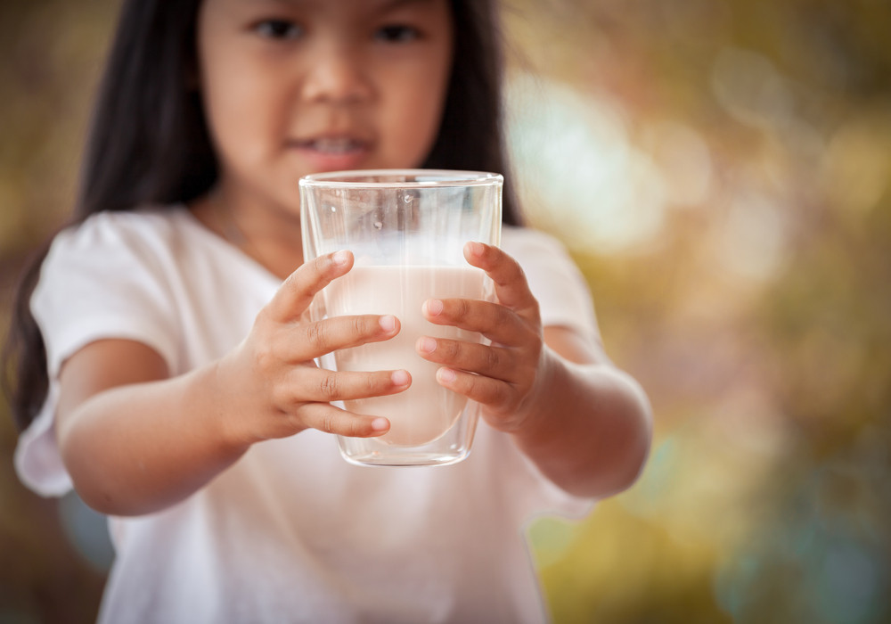 tidak boleh minum obat dengan susu